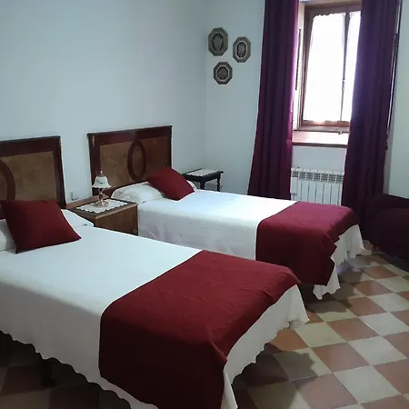 Hostal Puerta Medina-3